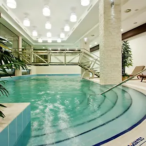 Earth & People & - Free Parking & Swimming Pool Szálloda