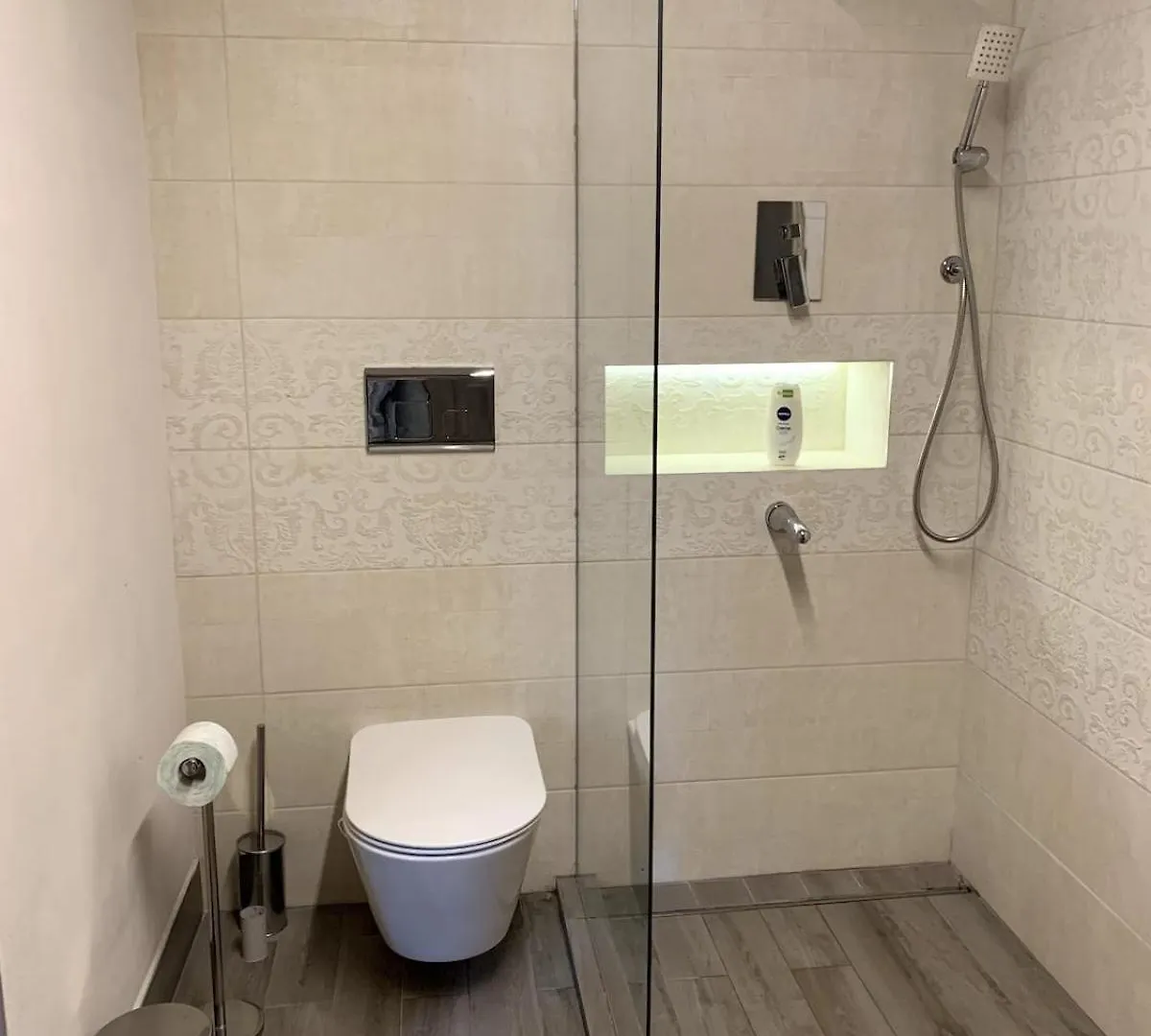 شقة Cozy Townhouse In The Heart Of صوفيا
